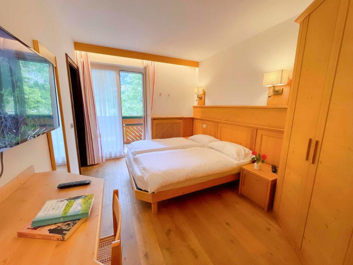 Alledolomiti Boutique Lake Hotel - Adults Friendly Molveno Kültér fotó